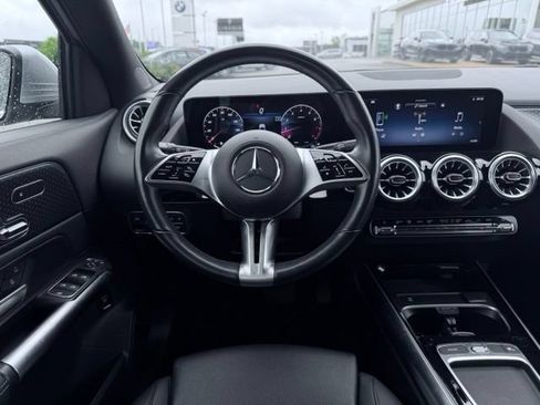 Used 2025 Mercedes-Benz GLA 250 4MATIC image 26