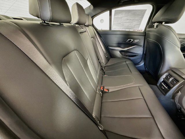 New 2026 BMW 330i xDrive Sedan w/ Premium Package AWD/4WD image 29