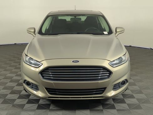 Used 2015 Ford Fusion SE w/ Equipment Group 201A FWD image 10