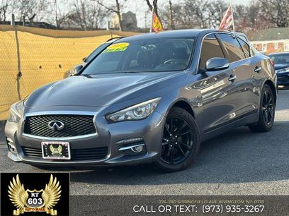 Used 2017 INFINITI Q50 Signature Edition w/ All Weather Package (L93)