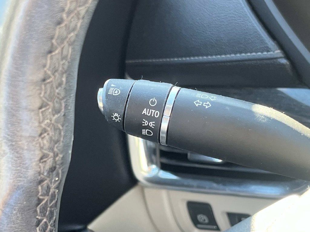 Used 2023 Cadillac XT4 Premium Luxury FWD image 44