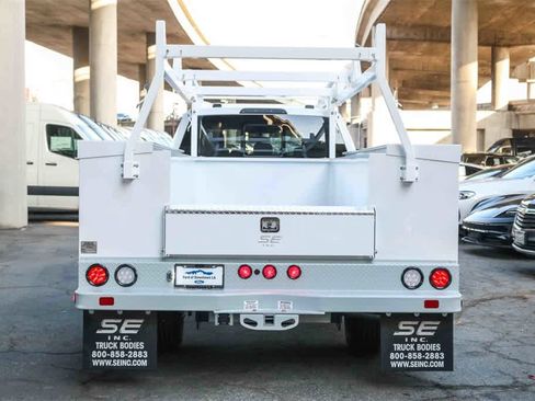 New 2026 Ford F350 XL w/ XL Chrome Package image 7