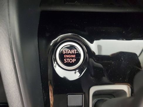 Used 2025 Nissan Versa SV w/ Trunk Package FWD image 19