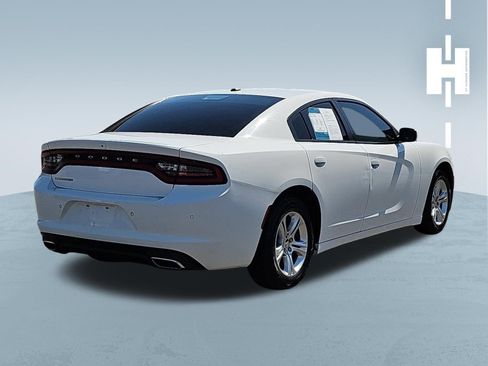 Used 2021 Dodge Charger SXT w/ Leather Interior Group RWD image 4