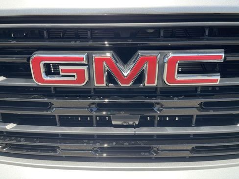 New 2026 GMC Sierra 1500 Elevation w/ Elevation Premium Package AWD/4WD image 32