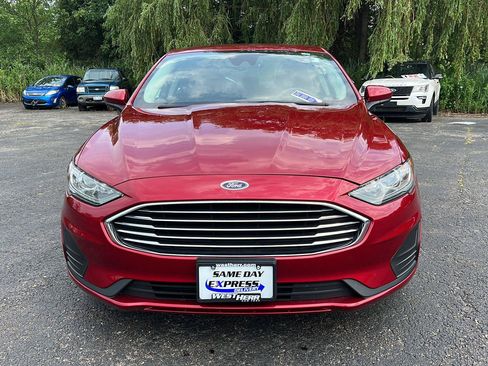 Used 2019 Ford Fusion SE FWD image 16
