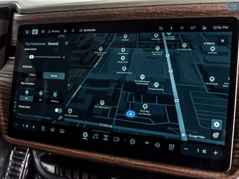 Used 2024 Rivian R1S Adventure image 30