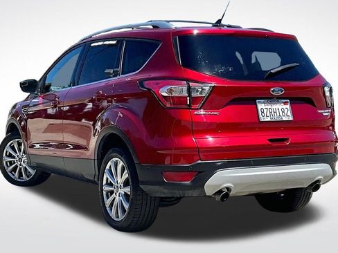 Used 2018 Ford Escape Titanium AWD/4WD image 13