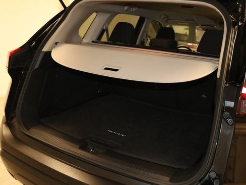 Used 2021 Nissan Rogue S FWD image 88