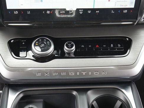 New 2026 Ford Expedition Max Platinum w/ Driver's Package AWD/4WD image 23