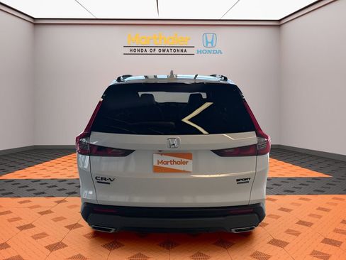 Used 2026 Honda CR-V Sport Touring image 4