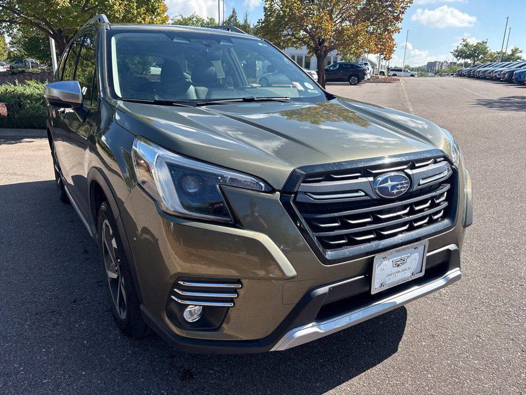 Used 2024 Subaru Forester Touring AWD/4WD image 7