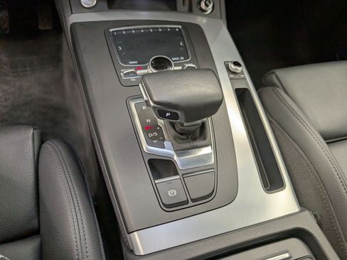 Used 2020 Audi Q5 2.0T Titanium Premium Plus image 20
