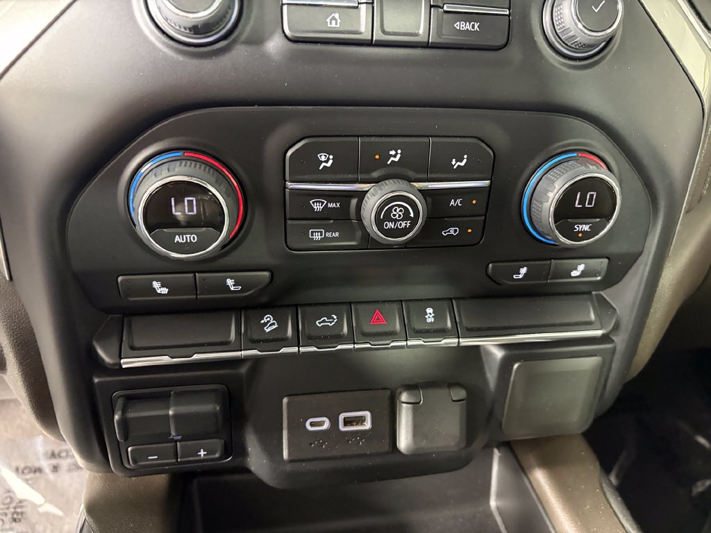 Used 2021 Chevrolet Silverado 1500 LT Trail Boss AWD/4WD image 19