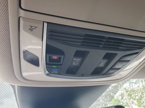 Used 2024 Acura MDX FWD image 34