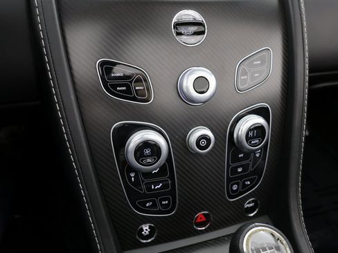 Used 2016 Aston Martin V8 Vantage GT image 26