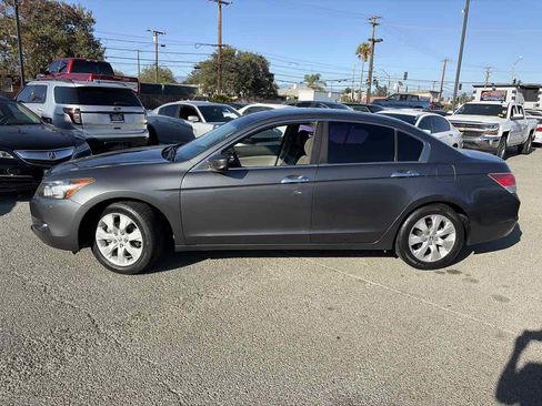 Used 2010 Honda Accord EX image 2