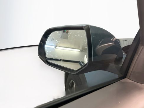 Used 2024 Hyundai Ioniq 5 SEL AWD/4WD image 16