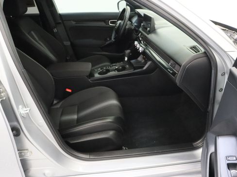 Used 2025 Honda Civic Sport image 35