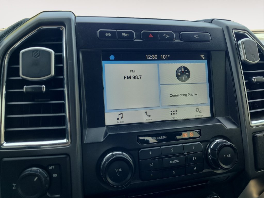 Used 2017 Ford F350 XLT w/ XLT Premium Package AWD/4WD image 19