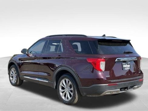 Used 2023 Ford Explorer XLT w/ Equipment Group 202A AWD/4WD image 5