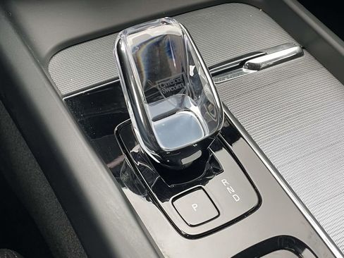 Used 2024 Volvo XC60 T8 Ultimate w/ Climate Package image 20