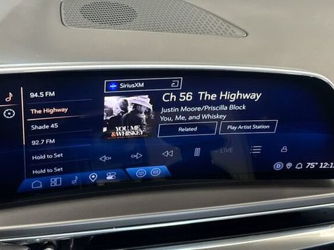 Certified 2024 Cadillac Lyriq Tech w/ Driver Assist Package AWD/4WD image 18