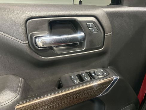Used 2019 Chevrolet Silverado 1500 LT Trail Boss AWD/4WD image 15