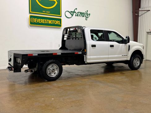 Used 2021 Ford F250 XL w/ Power Equipment Group image 8