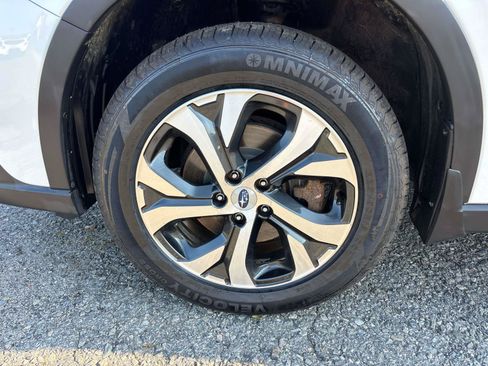 Used 2022 Subaru Outback Limited AWD/4WD image 9