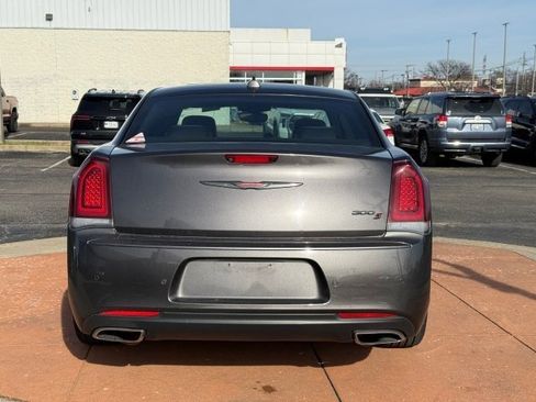 Used 2023 Chrysler 300 S image 5