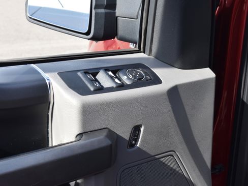 Used 2015 Ford F150 XLT w/ Equipment Group 302A Luxury image 23