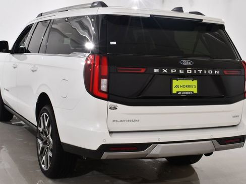 New 2026 Ford Expedition Max Platinum image 14