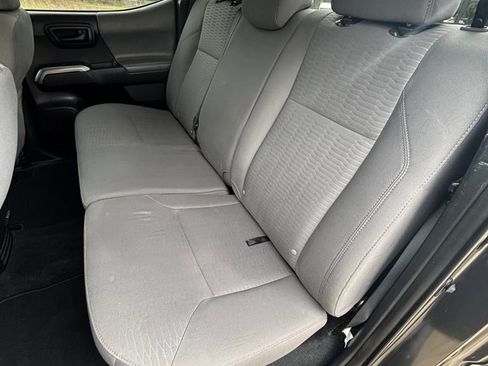 Used 2018 Toyota Tacoma SR5 image 13