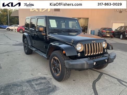 Used 2014 Jeep Wrangler Unlimited Sahara image 1