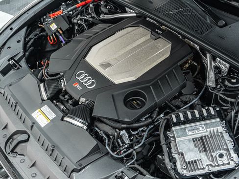 Used 2024 Audi RS 6 performance AWD/4WD image 45