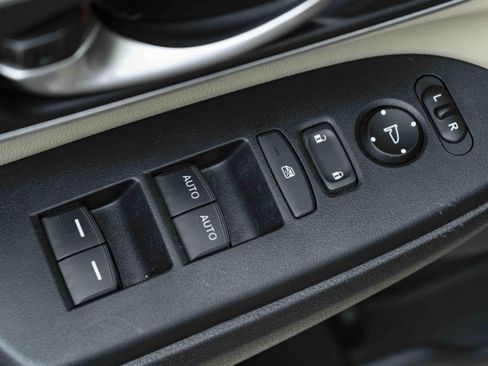 Used 2018 Honda CR-V EX-L image 37