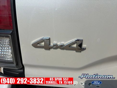 Used 2021 Toyota Tacoma Limited AWD/4WD image 11