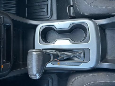 Used 2021 Chevrolet Colorado LT w/ Fleet Safety Package RWD image 40