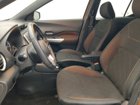 Used 2020 Nissan Kicks SR FWD image 17