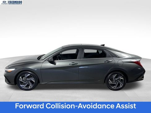 Certified 2025 Hyundai Elantra SEL FWD image 2
