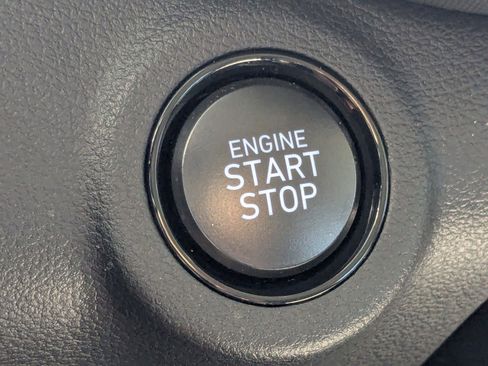 New 2025 Hyundai Venue Limited image 30