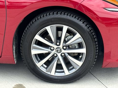 Used 2021 Lexus ES 300h w/ Premium Package FWD image 11