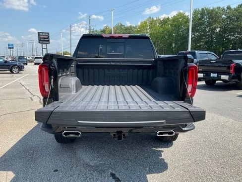 Used 2026 GMC Sierra 1500 AT4 w/ AT4 Premium Package AWD/4WD image 19