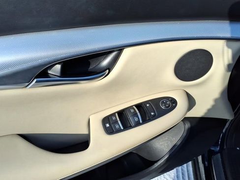 Used 2019 INFINITI QX50 Luxe w/ Navigation Package image 13