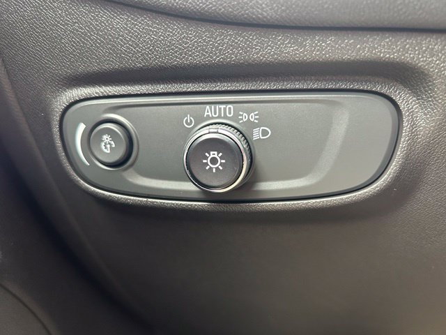 Used 2022 Chevrolet Equinox RS w/ RS Leather Package AWD/4WD image 18
