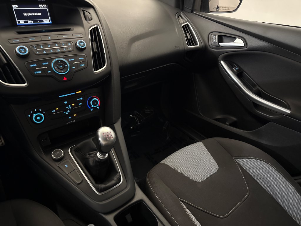 Used 2017 Ford Focus ST FWD image 14