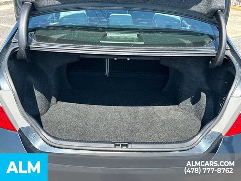 Used 2017 Toyota Camry LE FWD image 21