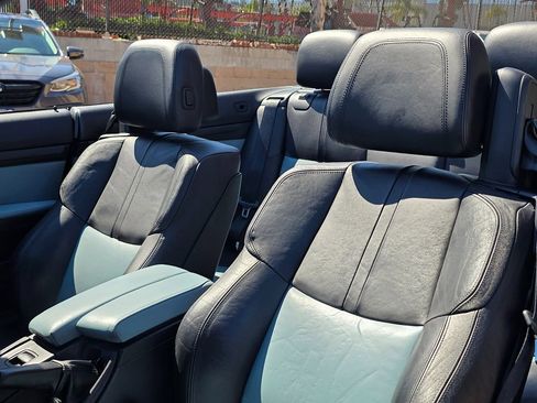 Used 2012 BMW M3 image 20