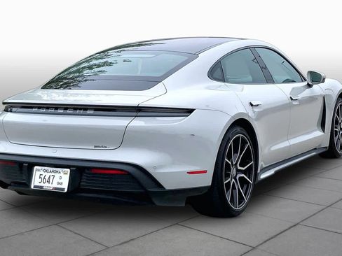 Used 2022 Porsche Taycan RWD image 11